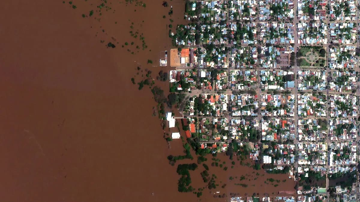 Image by Satellogic. Flood in Salto, Uruguay